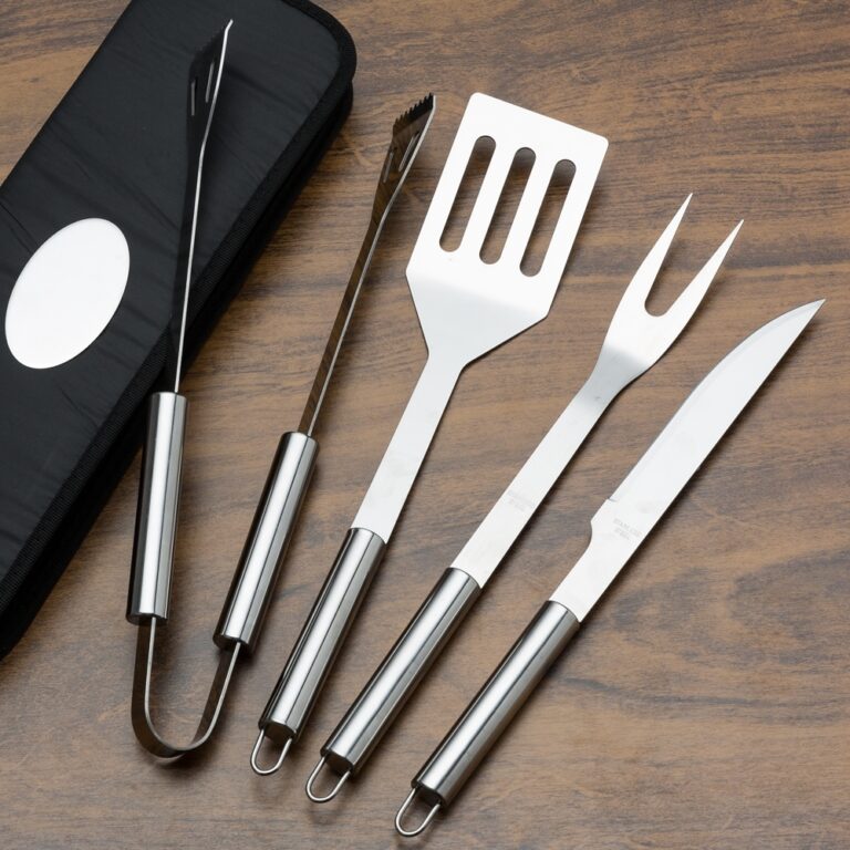Kit-Churrasco-4-pecas-PRETO-3864d1-1487067899.jpg - Cantareira Brindes