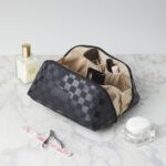 Necessaire-de-Couro-Sintetico-18233d2-1706816897.jpg - Cantareira Brindes