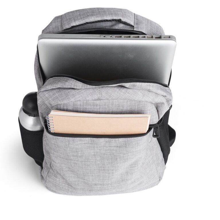 Mochila-Poliester-para-Notebook-9049d1-1547496813.jpg - Cantareira Brindes